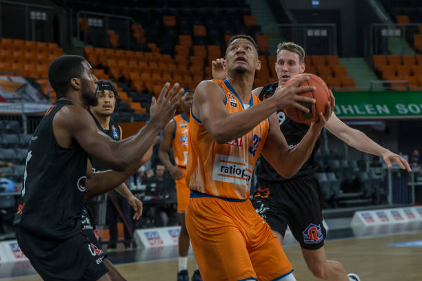 员都有一个 员都有一个