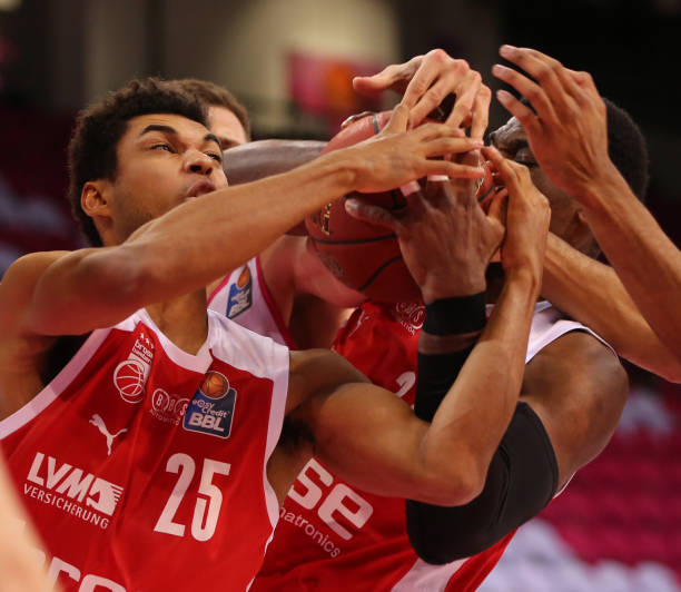 现出领袖风 现出领袖风