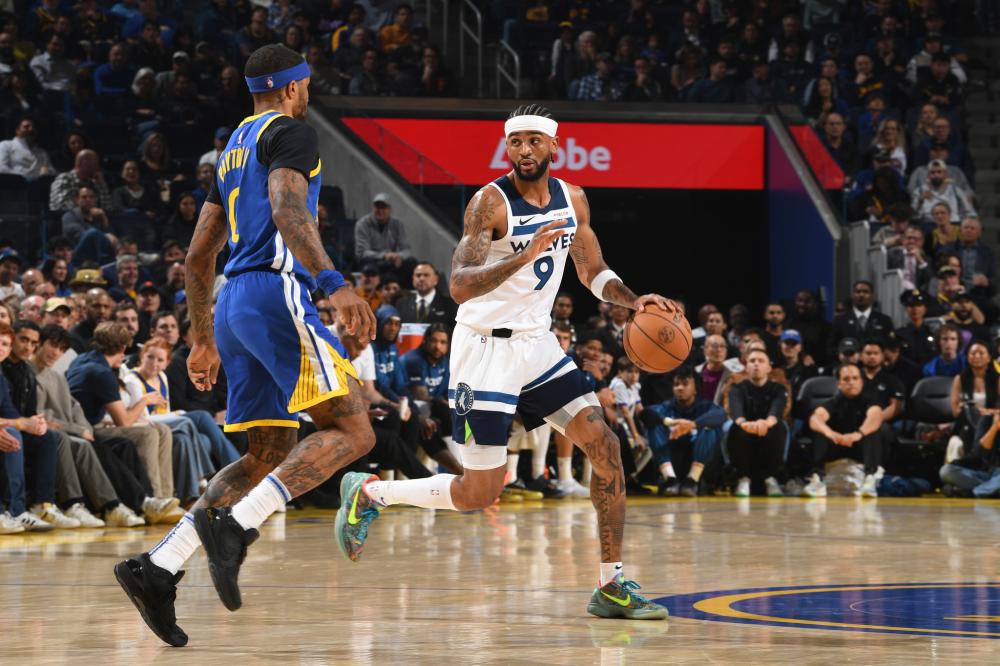 球星正在以 球星正在以