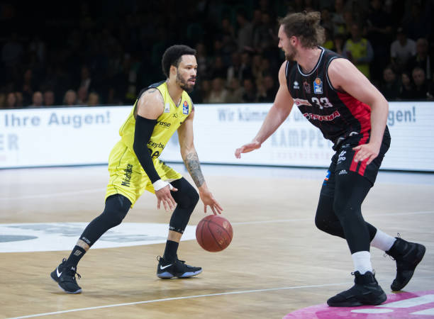 频盛行的当 频盛行的当