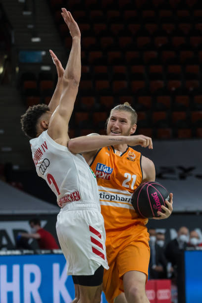 的竞技与商 的竞技与商