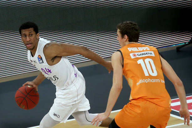 为文班亚马 为文班亚马