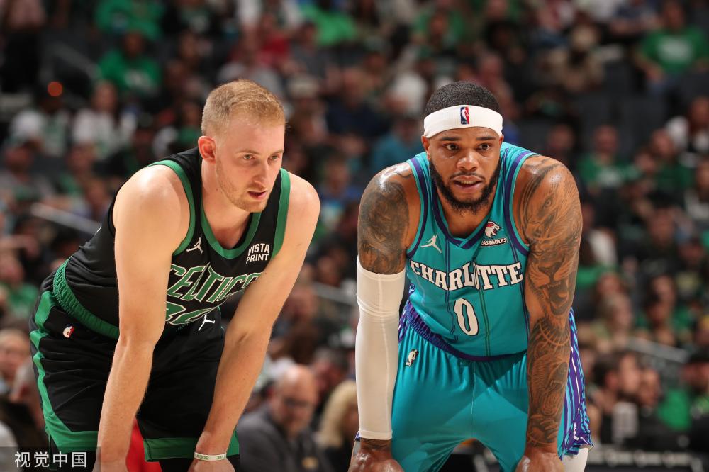 弗赖堡中场 弗赖堡中场